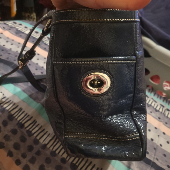 Coach purse - Picture 5 of 7